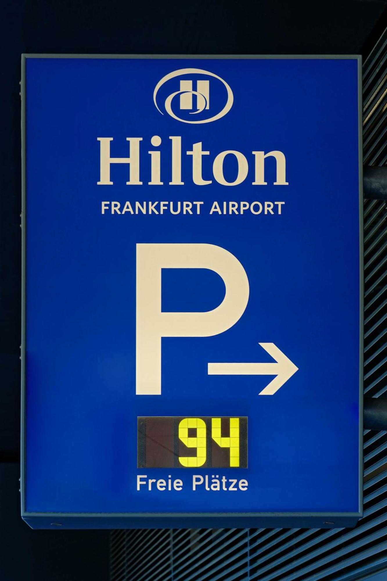 Hilton Frankfurt Airport Otel Frankfurt am Main Dış mekan fotoğraf